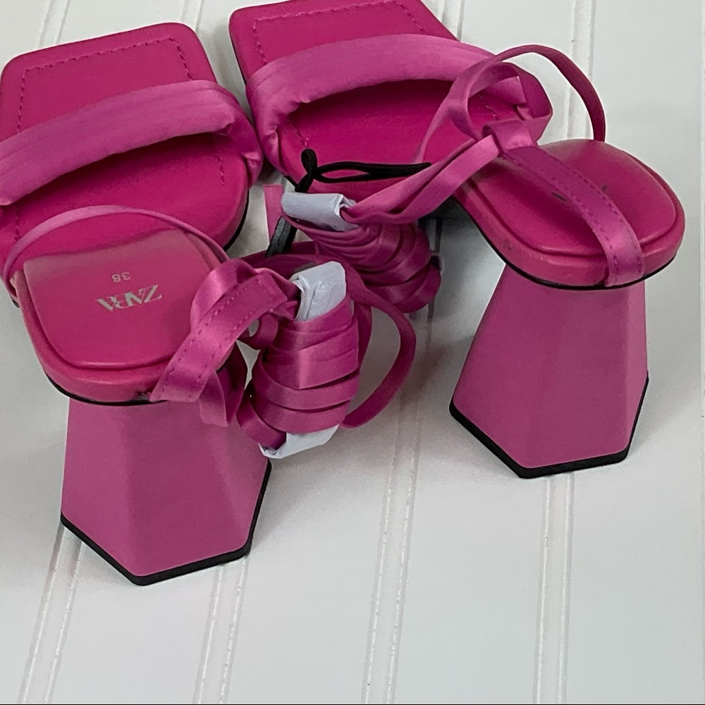 NWOT Zara Geometric Heeled Satin Sandals Size EU 38 - Picture 5 of 6